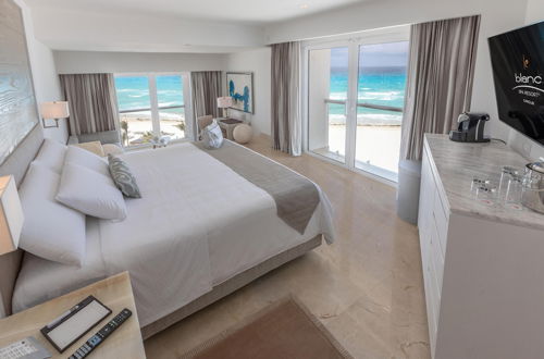 Photo 11 - Le Blanc Resort Cancun – Adults Only – All Inclusive