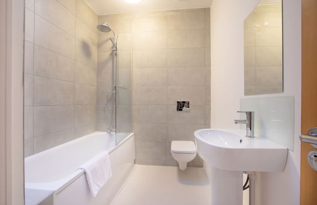 Rest & Recharge Regents CT 3bed Sleeps 7 - Foto 13