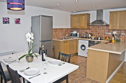 Photo 53 - Base Serviced Apartments - Duke Street