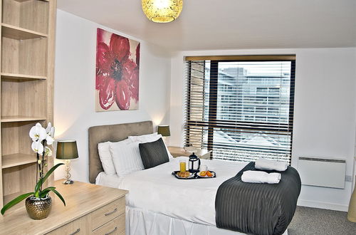 Photo 17 - Base Serviced Apartments - Duke Street