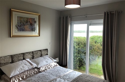 Photo 2 - Immaculate 3-bed Apartment in Dundrum Co Down