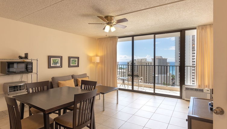 Foto 1 - Fully Equipped 23rd Floor Condo at the Waikiki Banyan by Koko Resort Vacation Rentals