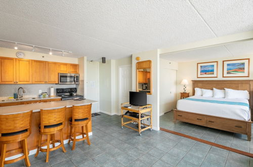 Photo 8 - 33rd Floor Condo with Tropical Décor & Spacious Lanai! by Koko Resort Vacation Rentals