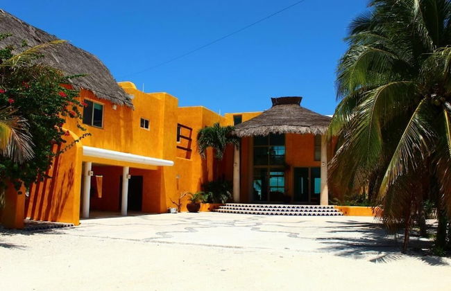 Uinic Chay Luxury Ocean Front Villa - Foto 11