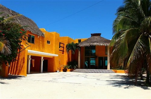 Photo 11 - Uinic Chay Luxury Ocean Front Villa