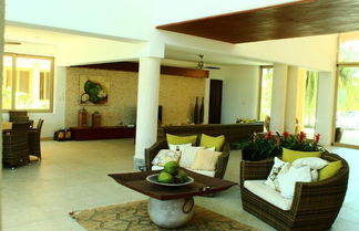 Photo 2 - Uinic Chay Luxury Ocean Front Villa