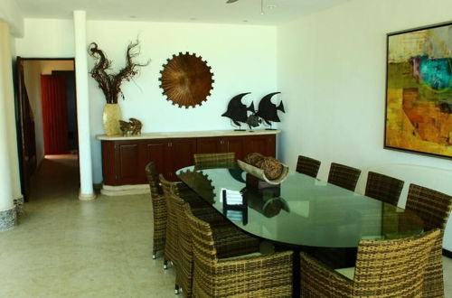 Photo 10 - Uinic Chay Luxury Ocean Front Villa