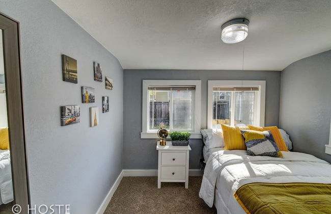 City Center Cottage Netflix, Mtns & Adventure! - Foto 7