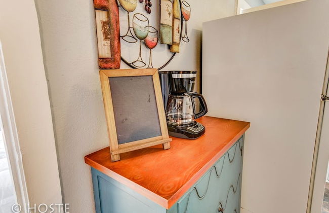 City Center Cottage Netflix, Mtns & Adventure! - Foto 9