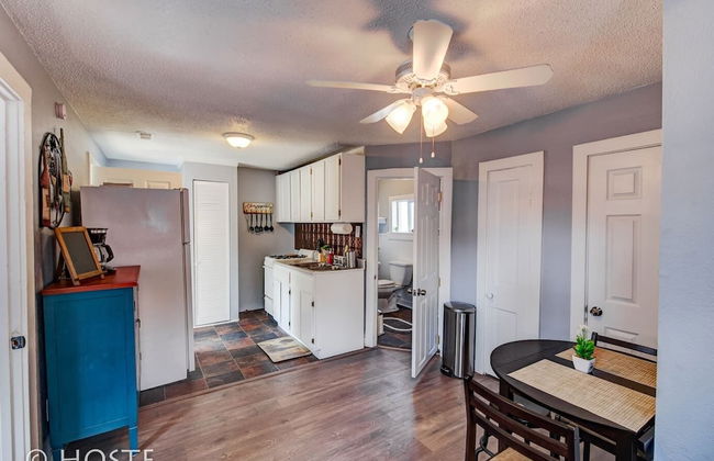 City Center Cottage Netflix, Mtns & Adventure! - Foto 1