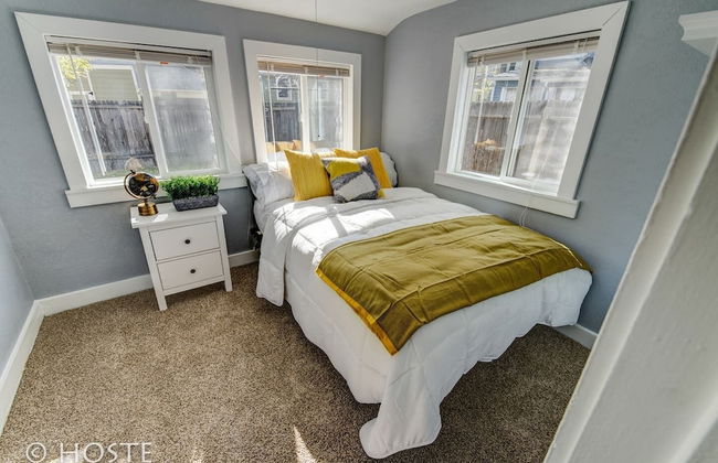 City Center Cottage Netflix, Mtns & Adventure! - Foto 4