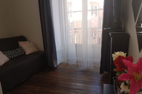 Photo 5 - Apartment with Balcony in the Heart of Lisbon