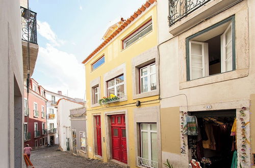 Foto 35 - JOIVY Charming 2BR Apt w/ workspace at the heart of Alfama