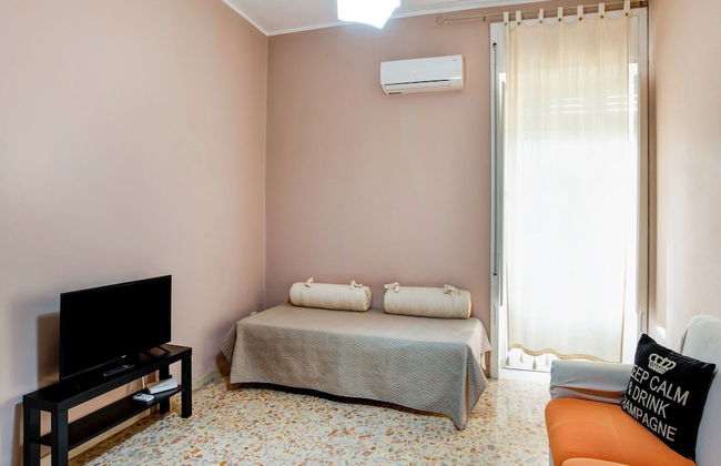 City Apartment w/ Balcony - Photo 12