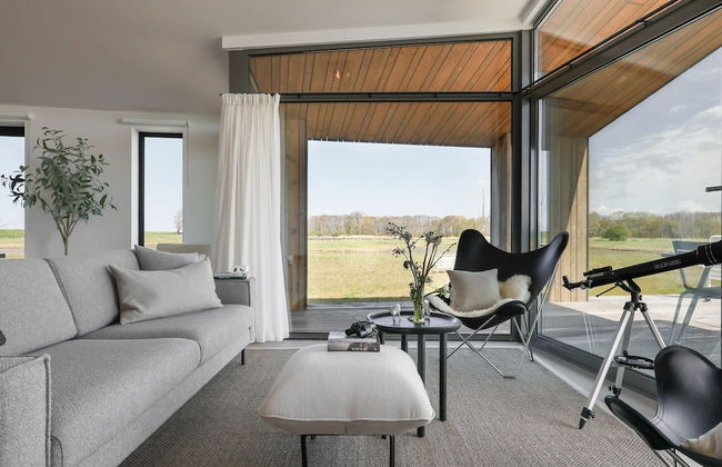Stylish Countryside Home - Photo 15