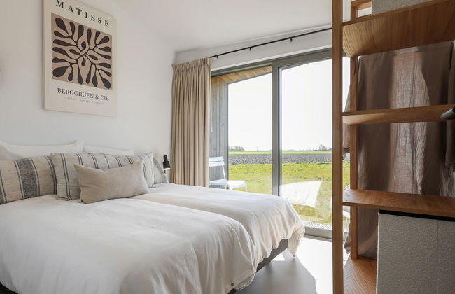 Stylish Countryside Home - Photo 8