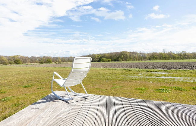 Stylish Countryside Home - Photo 32