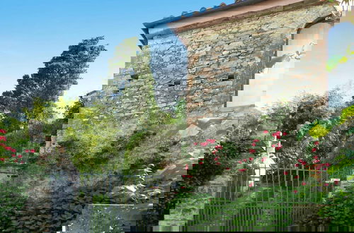 Foto 17 - Rustic House in Tuscany With Shared Pool
