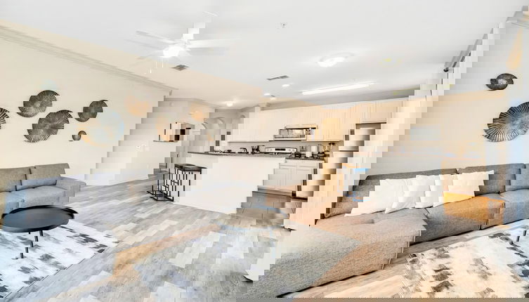 Foto 1 - Pet-friendly Condo w Hot Tub Outdoor Pool Sauna