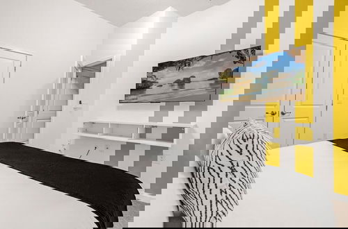 Foto 55 - Upstay - 24-guest Home w Theme Rooms-cinema-arcade
