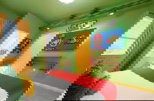 Foto 12 - Upstay - 24-guest Home w Theme Rooms-cinema-arcade