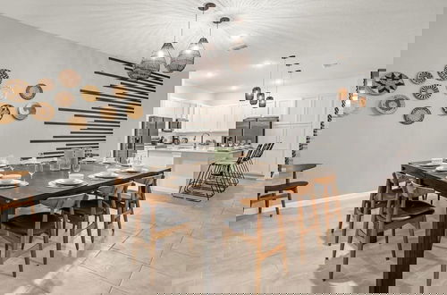 Foto 37 - Upstay - 24-guest Home w Theme Rooms-cinema-arcade