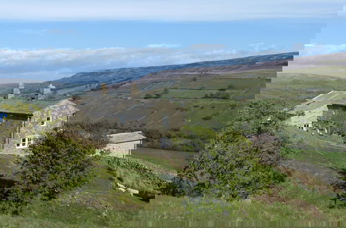 Foto 1 - Stunningviews-privacy-hiking-sleeps8-wifi