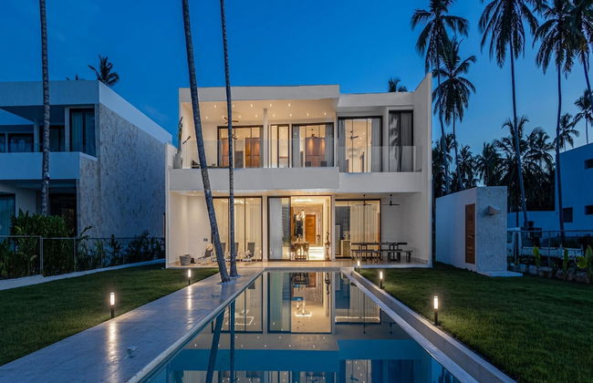 A Tale of Luxury Serenity and Oceanfront Bliss - Foto 37