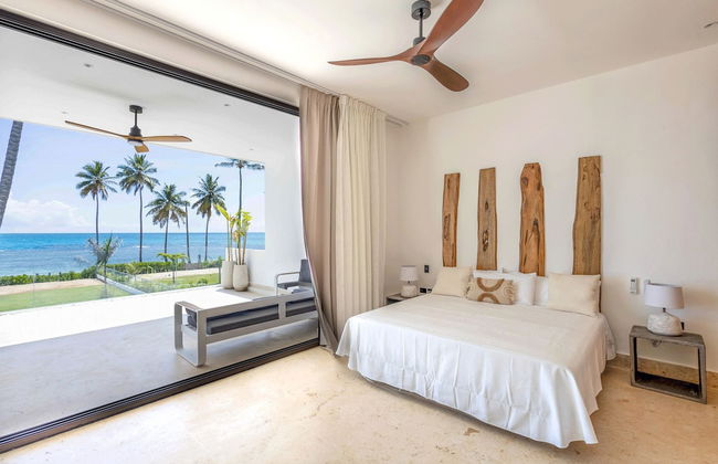 A Tale of Luxury Serenity and Oceanfront Bliss - Foto 22