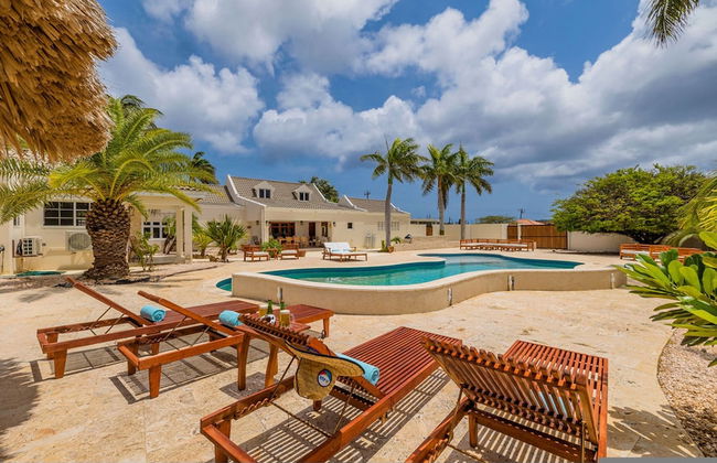 Charming Cunucu Home Pvt Pool Outdoor Kitchen - Foto 45