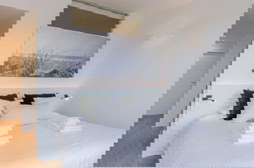 Foto 4 - Trendy Apartment for 4 at 200m From the Coastline