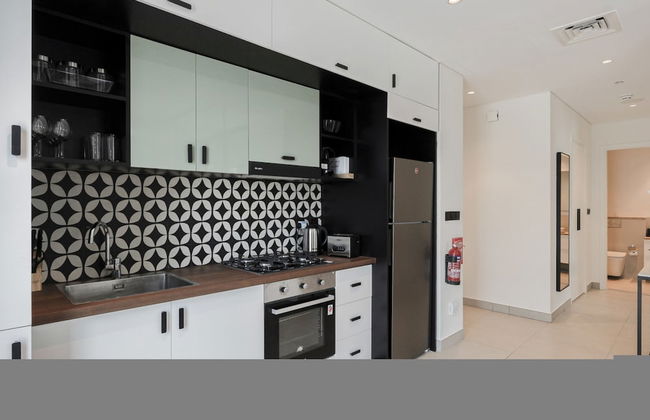 Luxury at Socio Dubai Hills 2 Beds Sleeps 4 - Foto 8