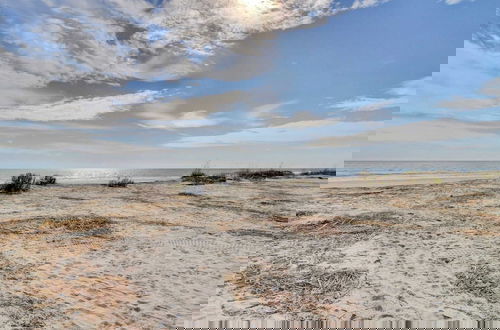 Foto 11 - 10 Sandcrab Court by Avantstay Beautiful Home w/ Deck, Walk to the Beach