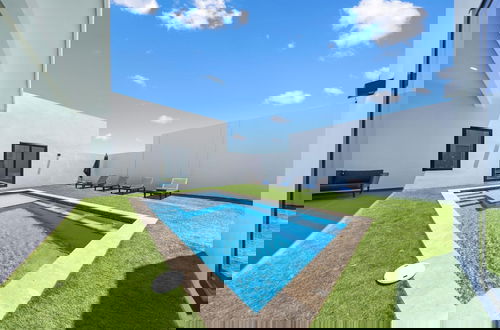Photo 34 - Brand NEW Villa Central Location Private Pool