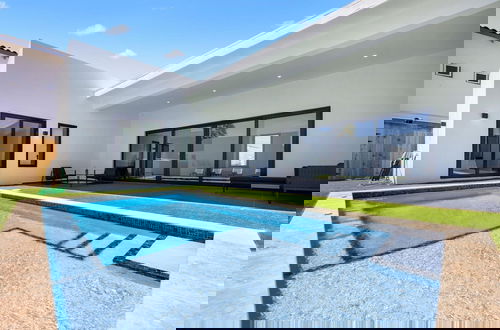 Photo 41 - Brand NEW Villa Central Location Private Pool