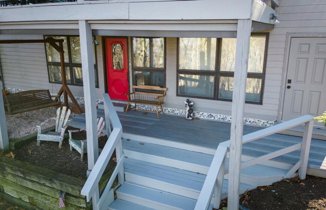 Wintergreen Retreat Jacuzzi Sauna dog Friendly - Photo 37