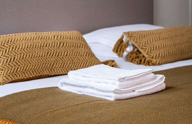 Stylishly Renovated Apartment With City View - Foto 12