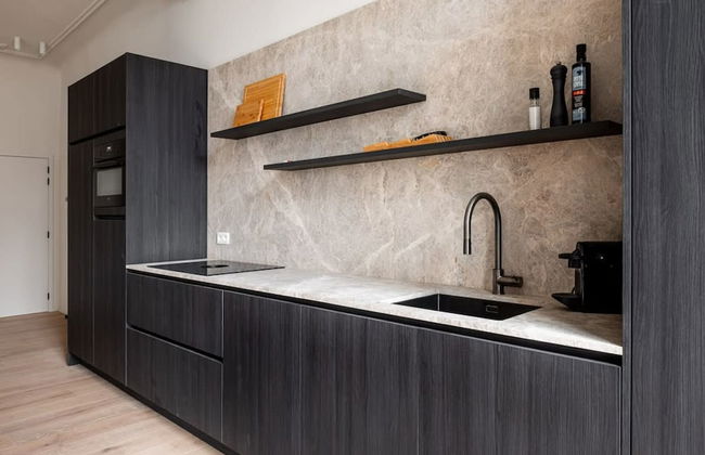 Stylishly Renovated Apartment With City View - Foto 23