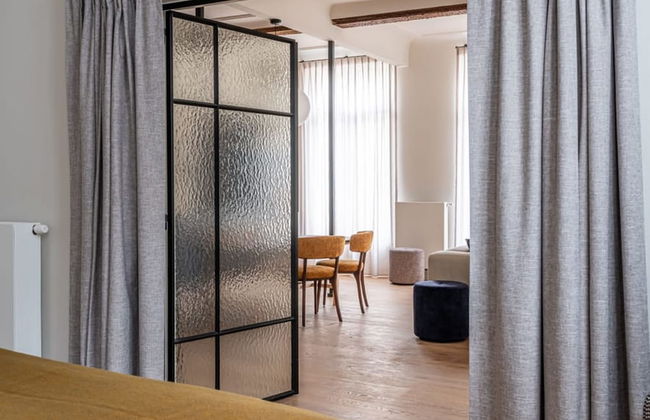 Stylishly Renovated Apartment With City View - Foto 10