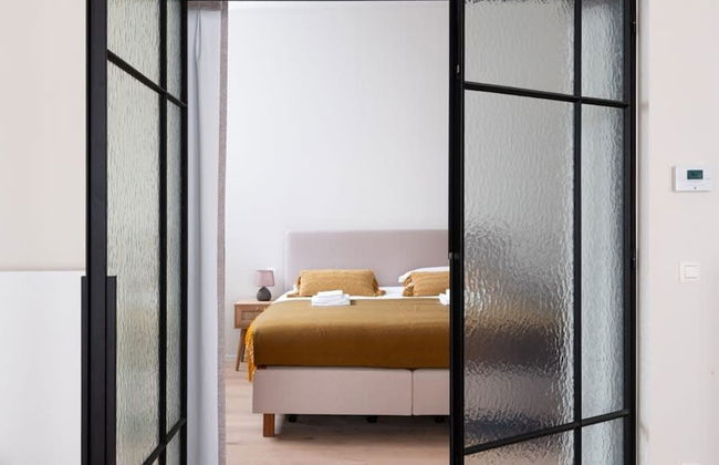 Stylishly Renovated Apartment With City View - Foto 8