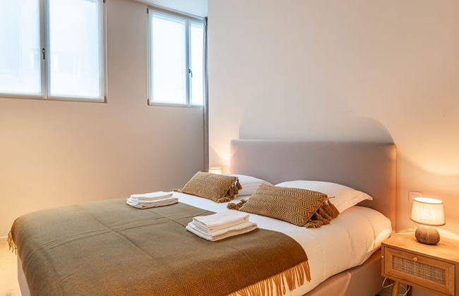 Stylishly Renovated Apartment With City View - Foto 11