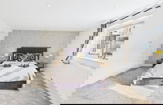 Photo 1 - Central Guest Room - En-suite, Parking & Garden