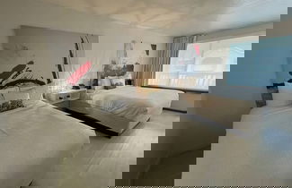 Foto 3 - Newly Room in Cozy Hotel With Super Location Parks