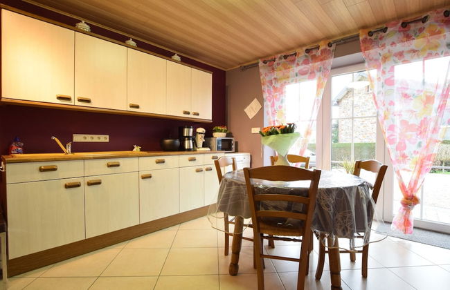 Cottage in Former Farmhouse in Tillet - Foto 9