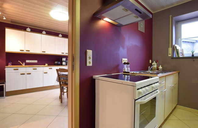 Cottage in Former Farmhouse in Tillet - Foto 7
