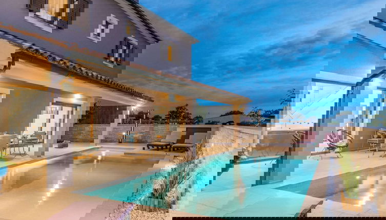 Foto 1 - Beautifull Villa With Private Pool