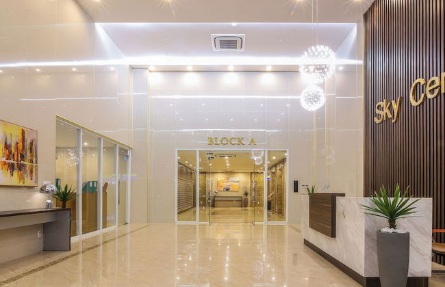 RAINBOW Sky Center TSN Airport - Photo 36