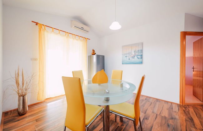 Charming 2-bed Apartment - Foto 27