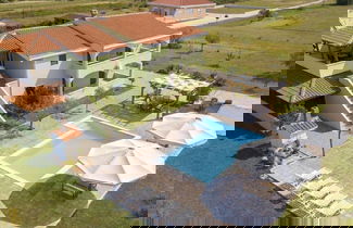 Photo 1 - Adorable Apartment With Swimming Pool and Terrace