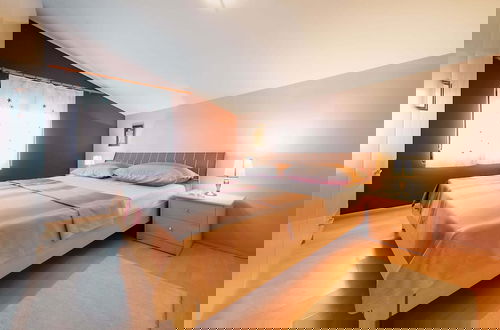 Foto 2 - Lovely Apartment With Swimming Pool